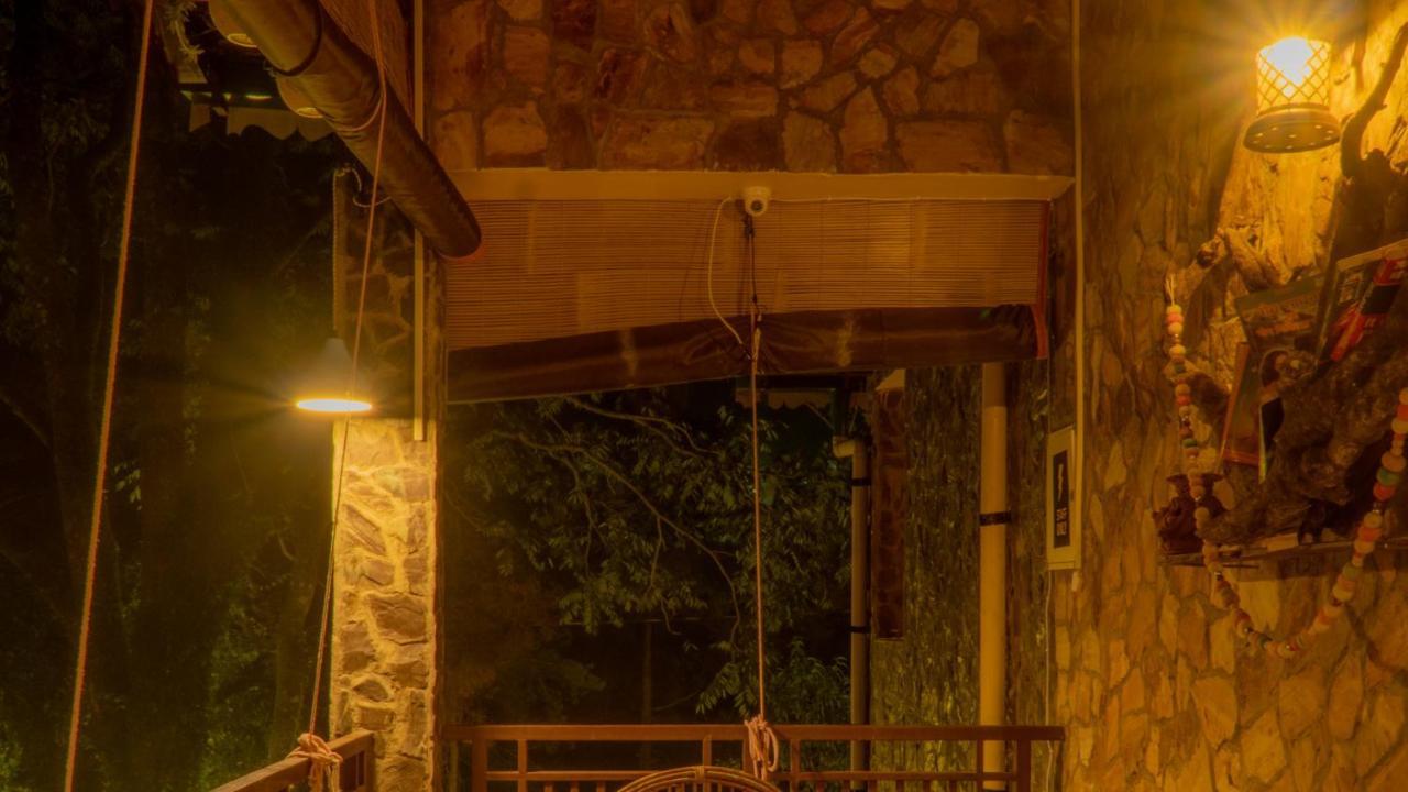 Weekends Forever Naukuchiatal, Bhimtal Hostel ภายนอก รูปภาพ