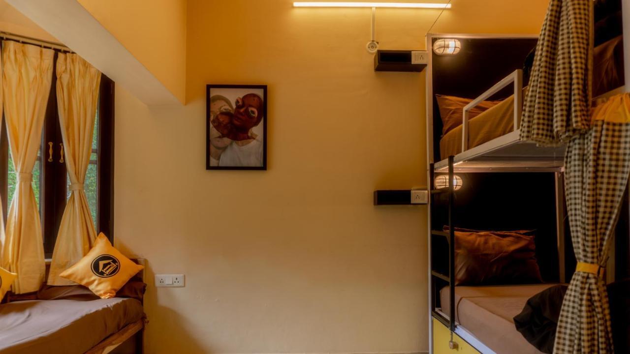 Weekends Forever Naukuchiatal, Bhimtal Hostel ภายนอก รูปภาพ